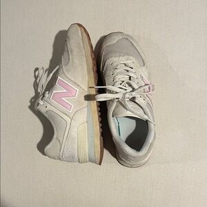 Women's New Balances